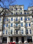 2021 р. Центральна частина фасаду по…