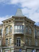 Наріжний еркер