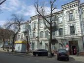 2021 р. Ліва частина фасаду по вул.…