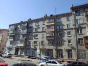 2021 р. Ліва частина фасаду по вул.…