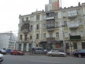 2021 р. Ліва частина фасаду по вул.…