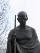 Півпостать М. Ганді