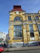 2021 р. Наріжна частина фасаду по вул.…